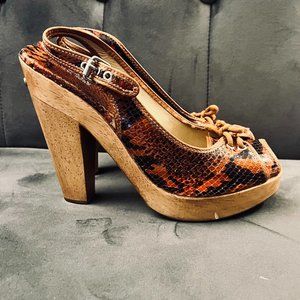 Michael Kors Wooden Heeled Sandals Size 11